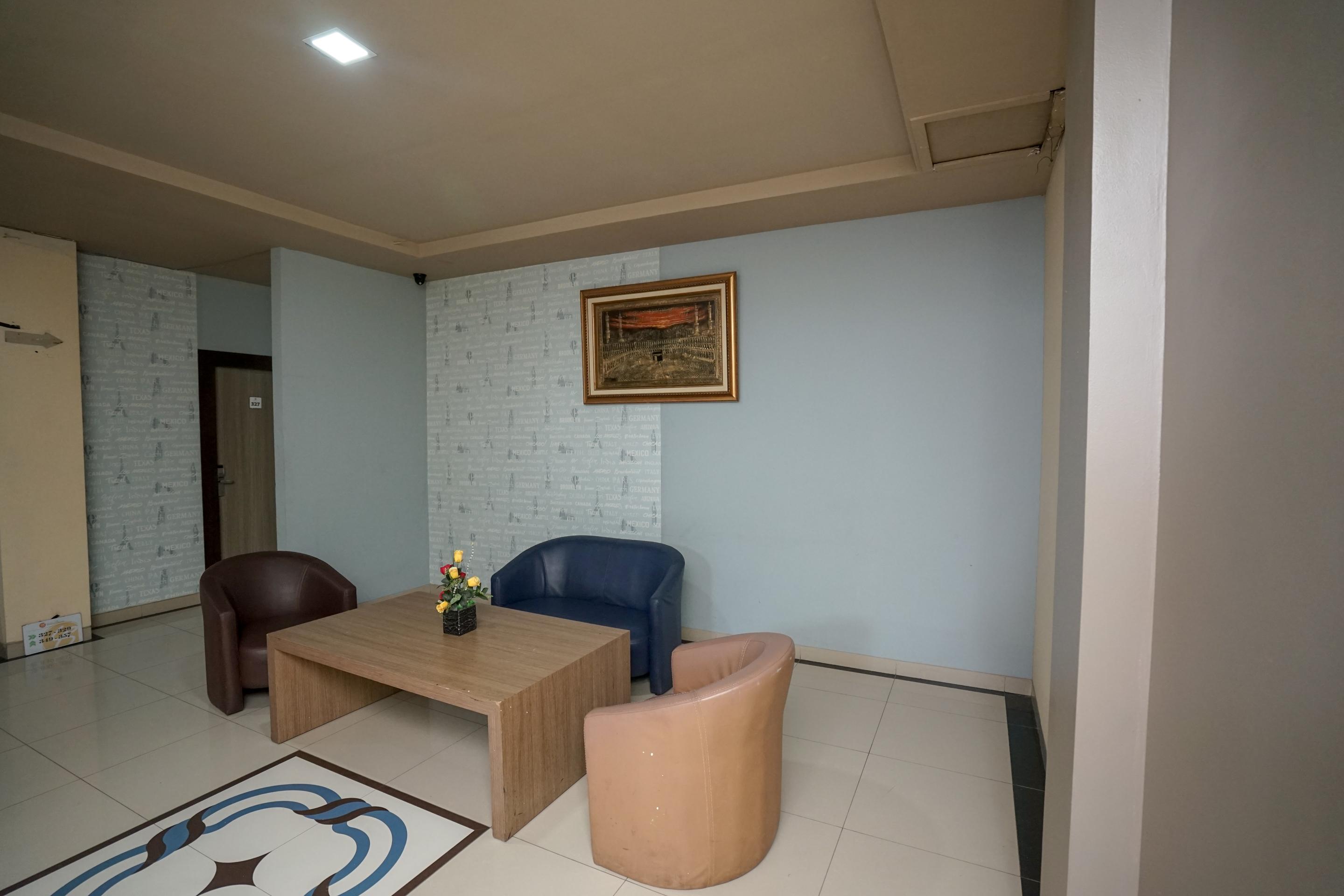 Urbanview Hotel Best Skip Палембанг Екстериор снимка