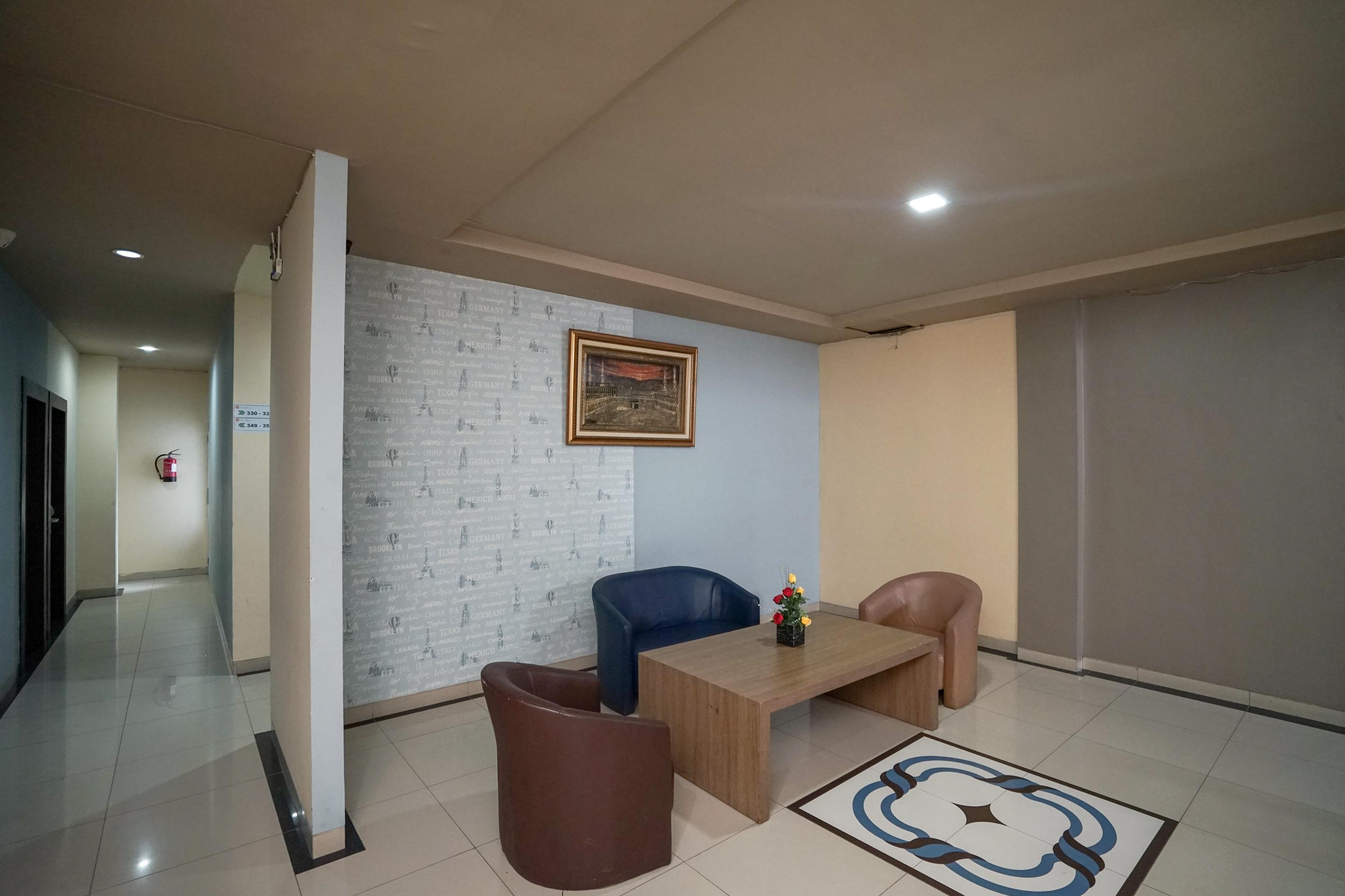 Urbanview Hotel Best Skip Палембанг Екстериор снимка